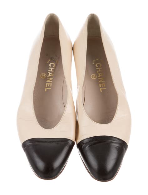 cap toe shoes chanel|chanel cap toe flats.